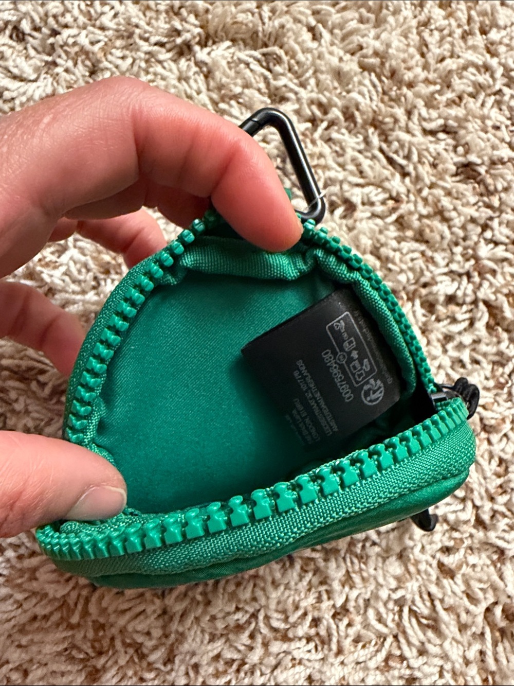 New FP Movement Essentials Only Pouch - Picture 5 of 6